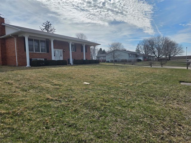 110 Bicentennial Court, Webster City, IA 50595