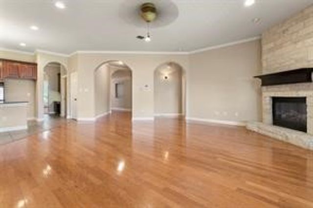 5624 English Oak Drive, Fort Worth, TX 76244
