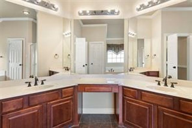 5624 English Oak Drive, Fort Worth, TX 76244