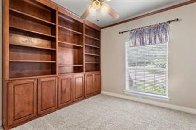 5624 English Oak Drive, Fort Worth, TX 76244