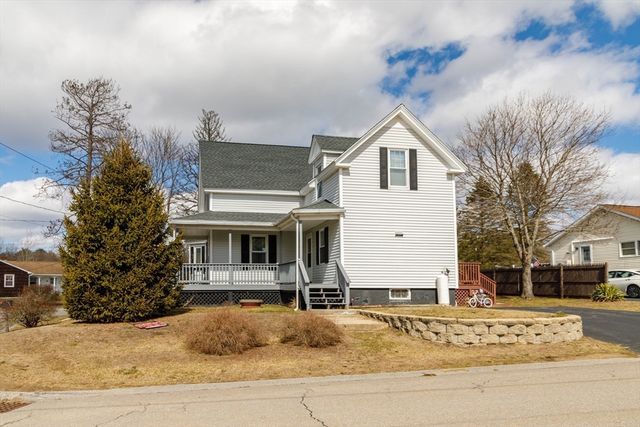 17 Cherry Street, Templeton, MA 01436