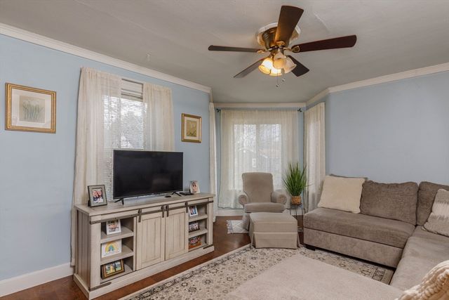 17 Cherry Street, Templeton, MA 01436