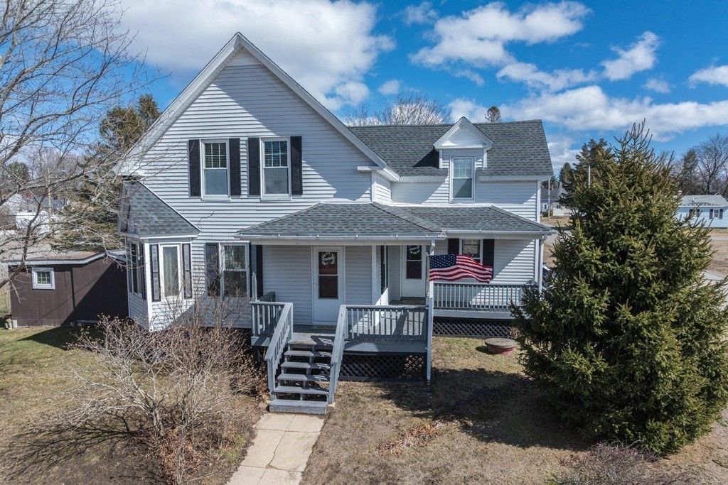 17 Cherry Street, Templeton, MA 01436
