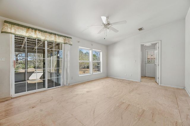 171 Mustang DR, Paige, TX 78659