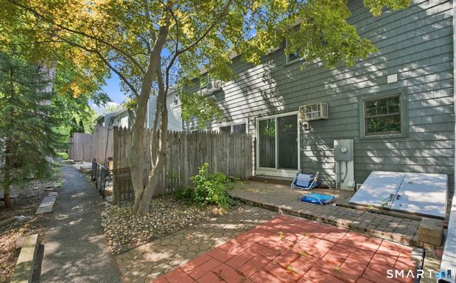 12 Towne House Lane 12, Wethersfield, CT 06109