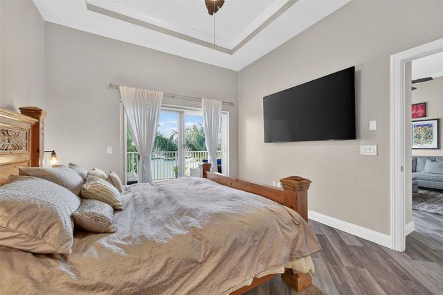 205 BRIGHTWATER DRIVE 202, Clearwater Beach, FL 33767