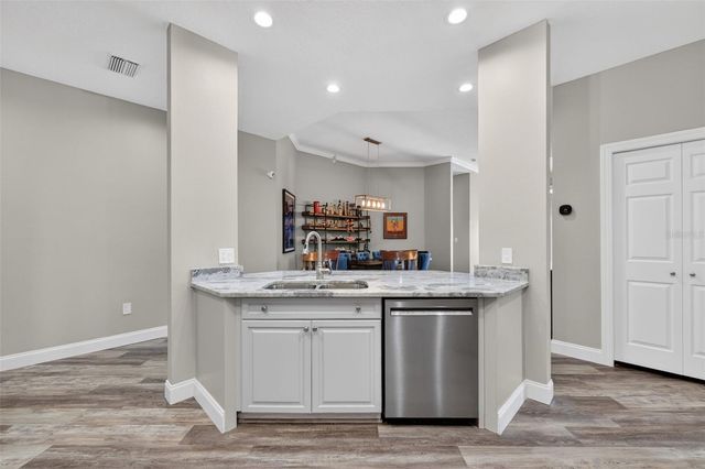 205 BRIGHTWATER DRIVE 202, Clearwater Beach, FL 33767