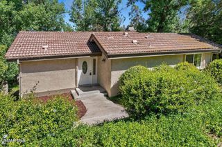 12 Sparrowhawk Lane, Oak Park, CA 91377