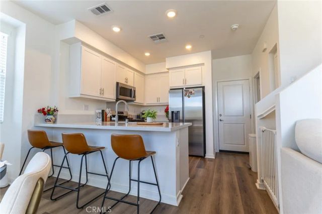 1362 Anise, Upland, CA 91786