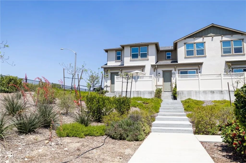 1362 Anise, Upland, CA 91786
