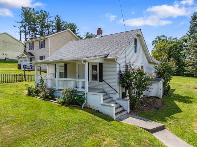 405 Miller ST, Christiansburg, VA 24073