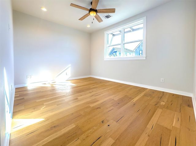 2400 Bruin DR 27, Spicewood, TX 78669
