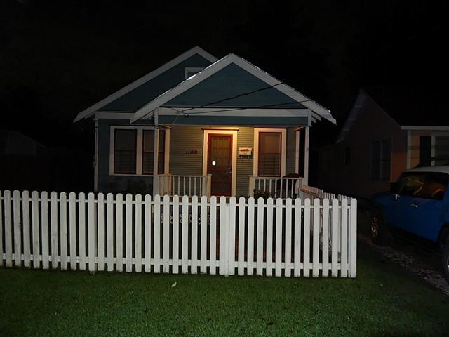 1108 Mathis, Houston, TX 77009