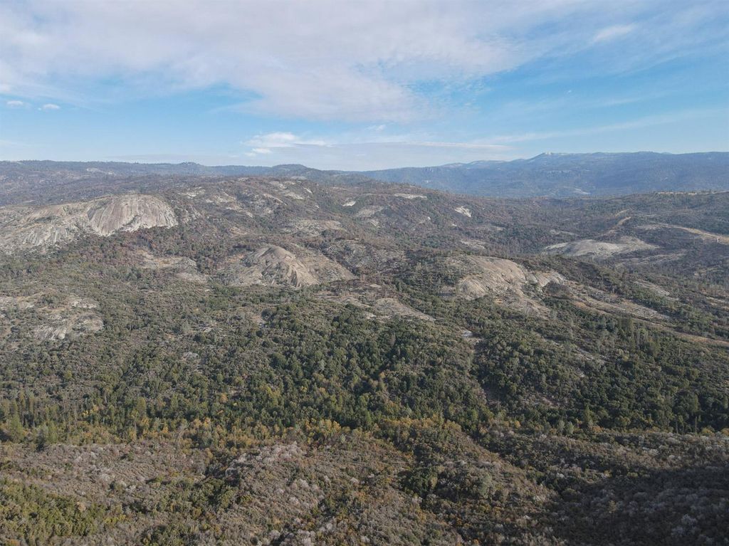 Image 4 of property listing at 0 Bobs Flat Rd, Tollhouse, CA 93667