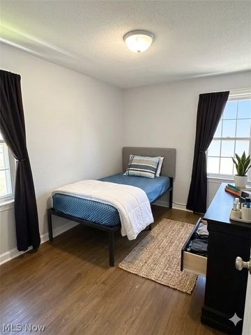 5522 Hollywood Avenue, Maple Heights, OH 44137