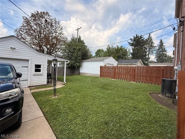 5522 Hollywood Avenue, Maple Heights, OH 44137