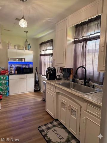 5522 Hollywood Avenue, Maple Heights, OH 44137