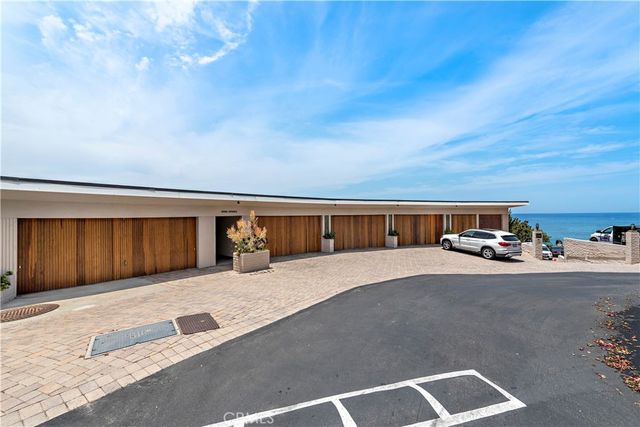 31561 Table Rock Drive 208, Laguna Beach, CA 92651