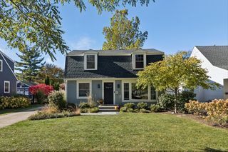 746 N Pine Avenue, Arlington Heights, IL 60004