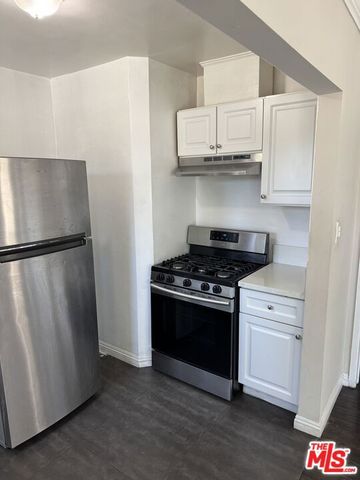 4089 Leimert Boulevard, Los Angeles, CA 90008