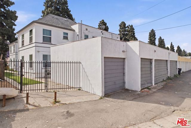 4089 Leimert Boulevard, Los Angeles, CA 90008