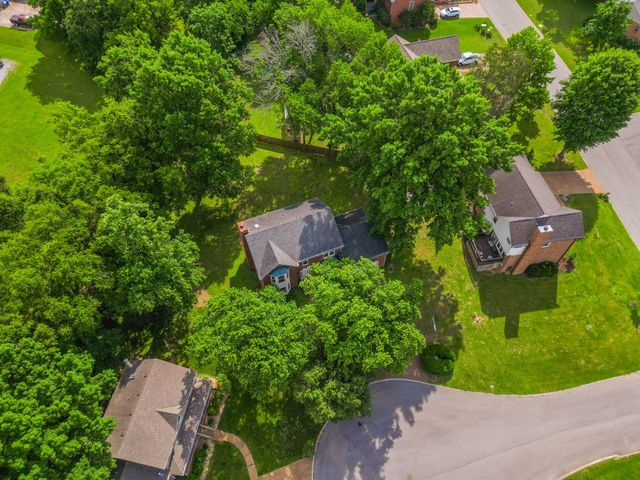 305 Cherokee Trl, Goodlettsville, TN 37072
