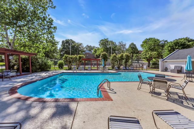 305 Cherokee Trl, Goodlettsville, TN 37072