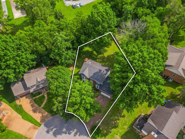 305 Cherokee Trl, Goodlettsville, TN 37072