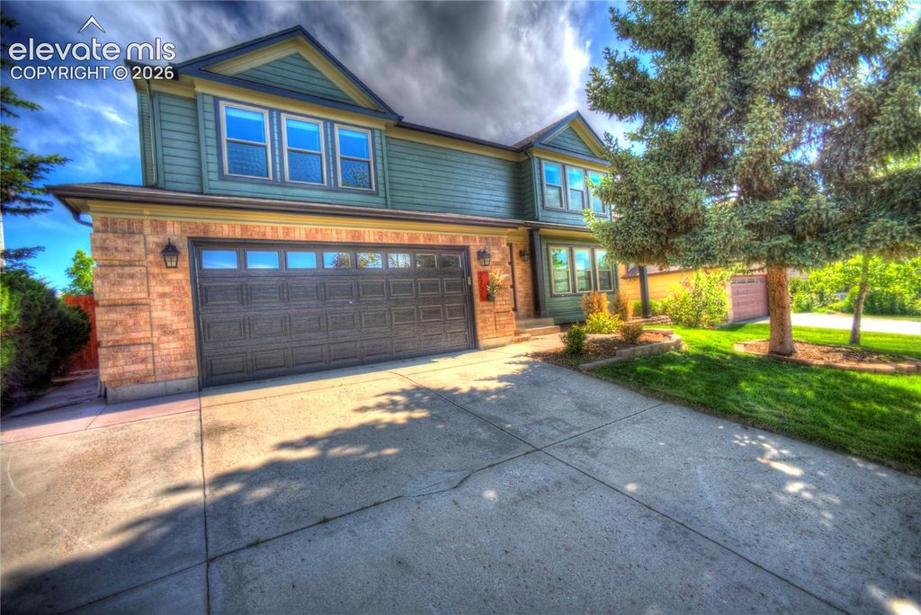 2725 Helmsdale Drive, Colorado Springs, CO 80920 — exterior