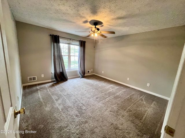 1122 Powerhouse Ln 203, Lyndon, KY 40242