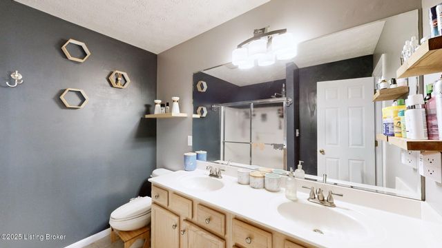 1122 Powerhouse Ln 203, Lyndon, KY 40242