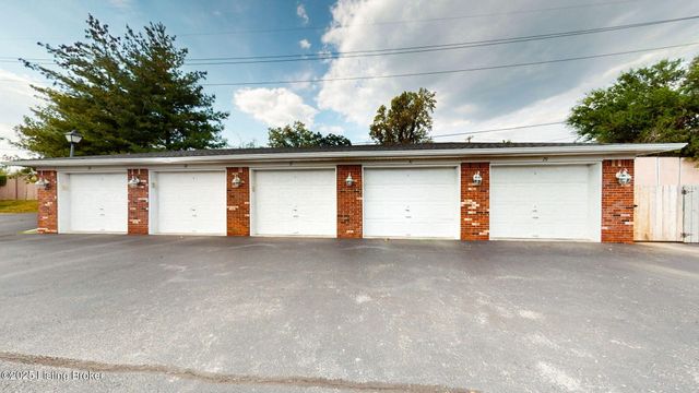 1122 Powerhouse Ln 203, Lyndon, KY 40242