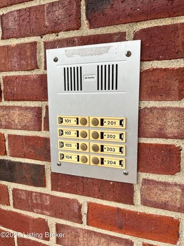 1122 Powerhouse Ln 203, Lyndon, KY 40242