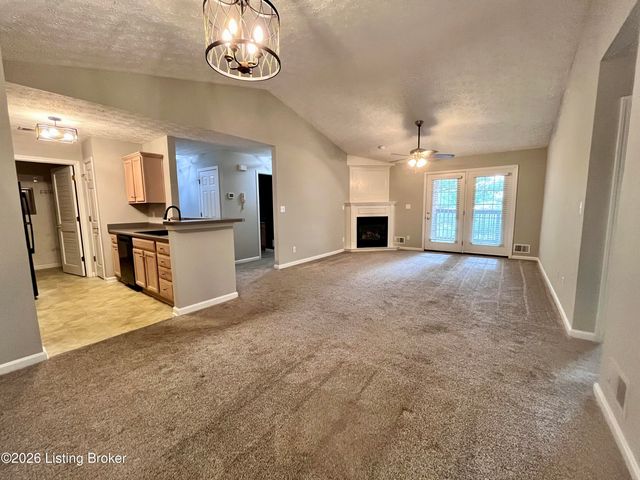 1122 Powerhouse Ln 203, Lyndon, KY 40242