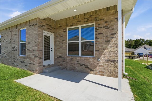 5071 Vista Avenue, Springdale, AR 72762