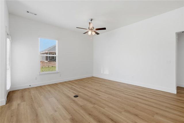 5071 Vista Avenue, Springdale, AR 72762