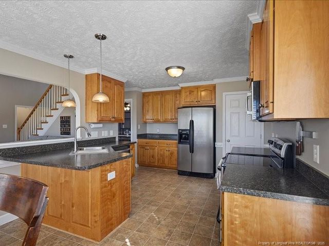 1328 Masterpiece Drive, Hope Mills, NC 28348