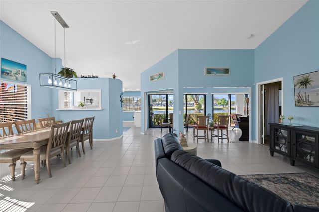 8228 Waterline Drive, Boynton Beach, FL 33472