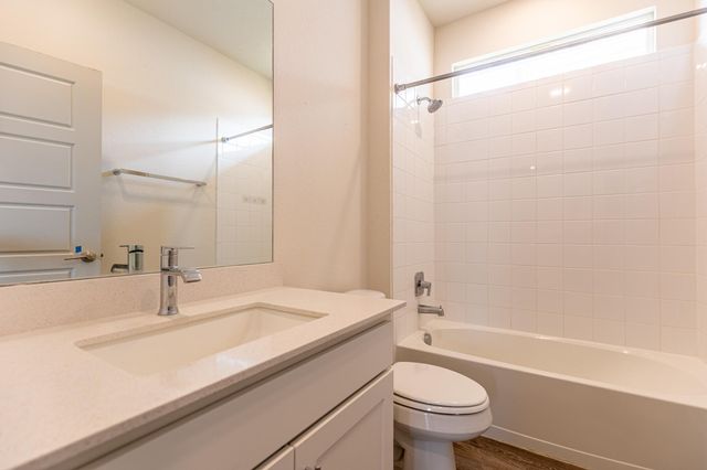 305 FAIRFAX Ave, San Marcos, TX 78666