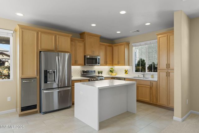 6650 Russian Thistle Drive, Sparks, NV 89436
