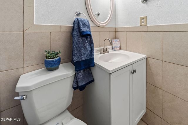 953 MALLETT Street, El Paso, TX 79907