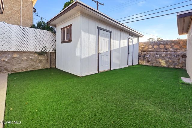 953 MALLETT Street, El Paso, TX 79907