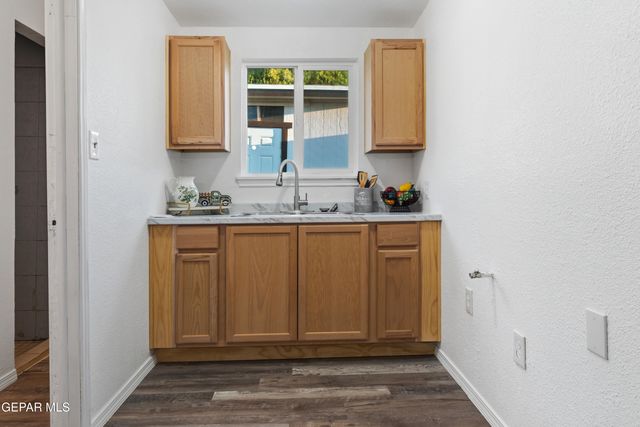 953 MALLETT Street, El Paso, TX 79907