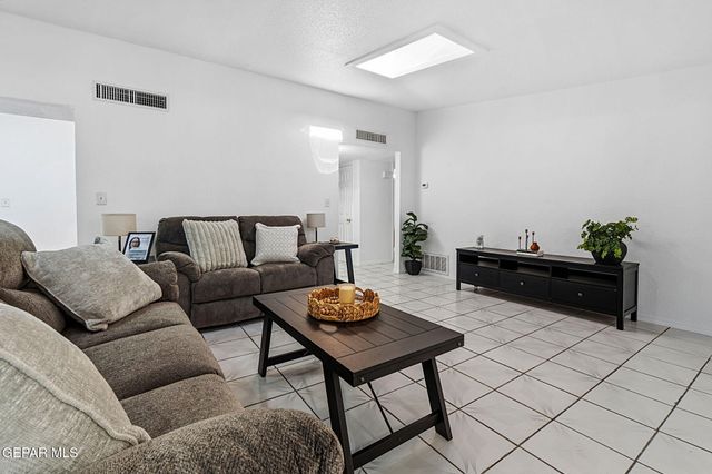 953 MALLETT Street, El Paso, TX 79907
