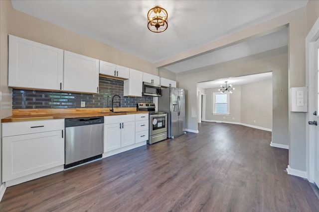 552 Chestnut AVE NW, Roanoke, VA 24016