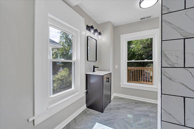 552 Chestnut AVE NW, Roanoke, VA 24016