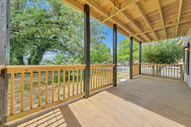 552 Chestnut AVE NW, Roanoke, VA 24016