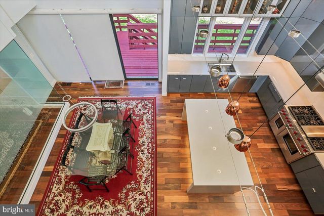 11112 TARA RD, Potomac, MD 20854
