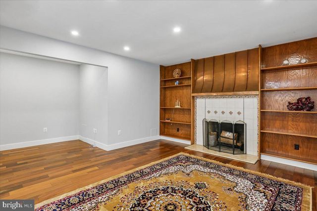 11112 TARA RD, Potomac, MD 20854