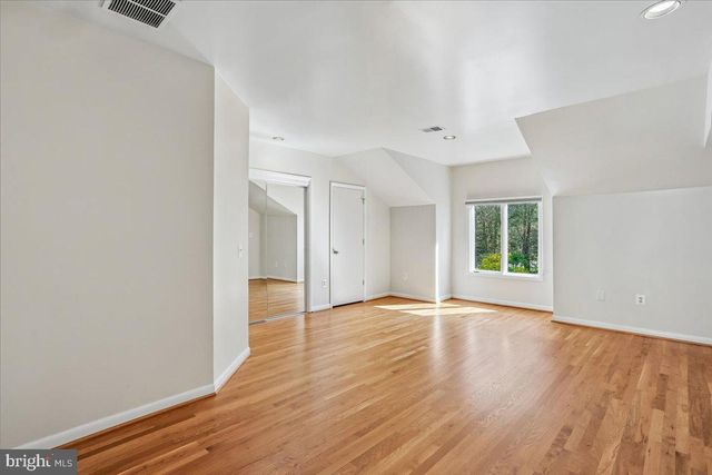 11112 TARA RD, Potomac, MD 20854